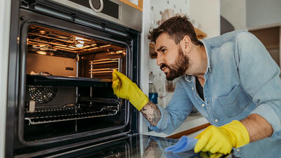 The Ultimate Guide to Cleaning Your Oven Without Harsh Chemicals